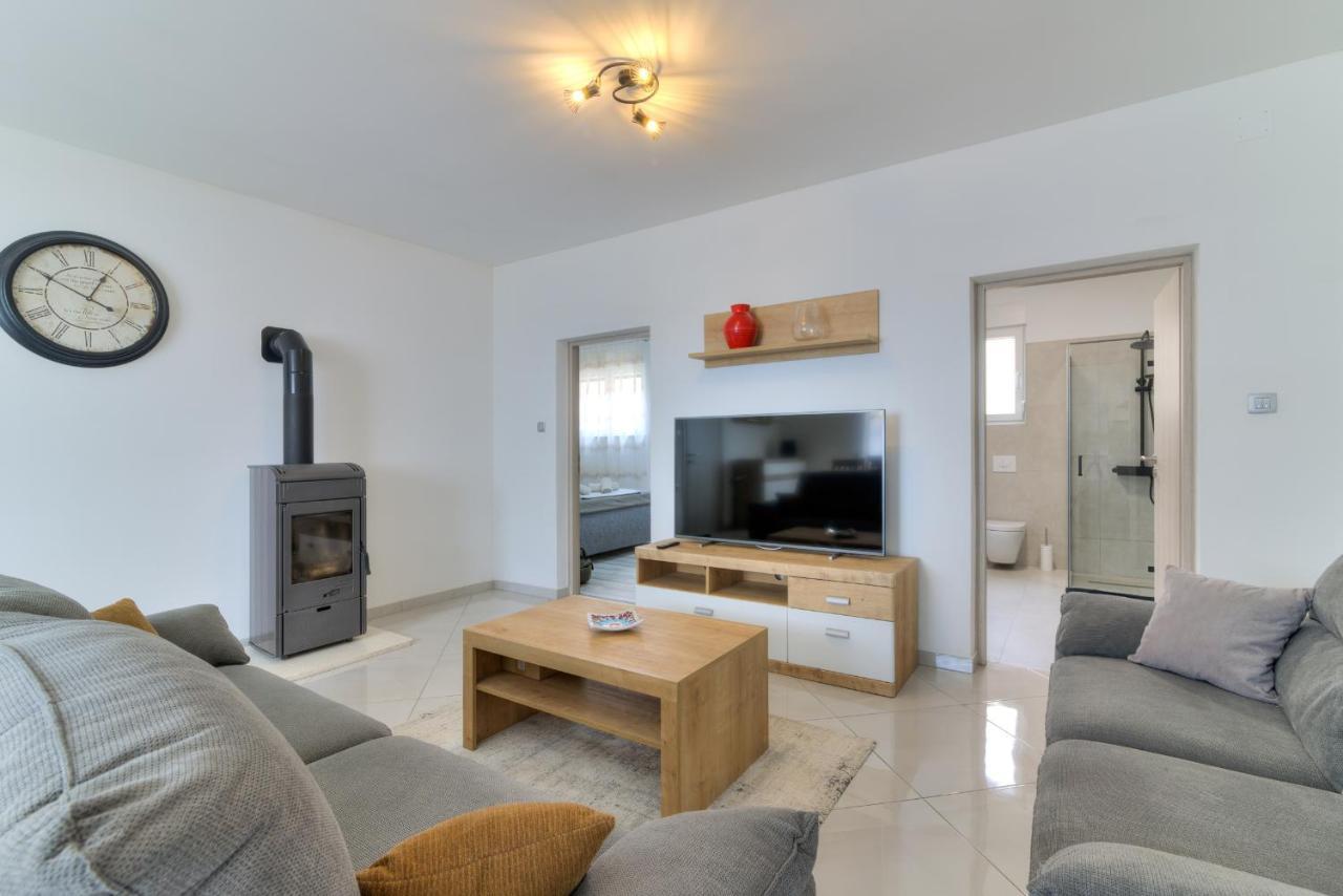 Apartment Luka Senj  Exterior photo